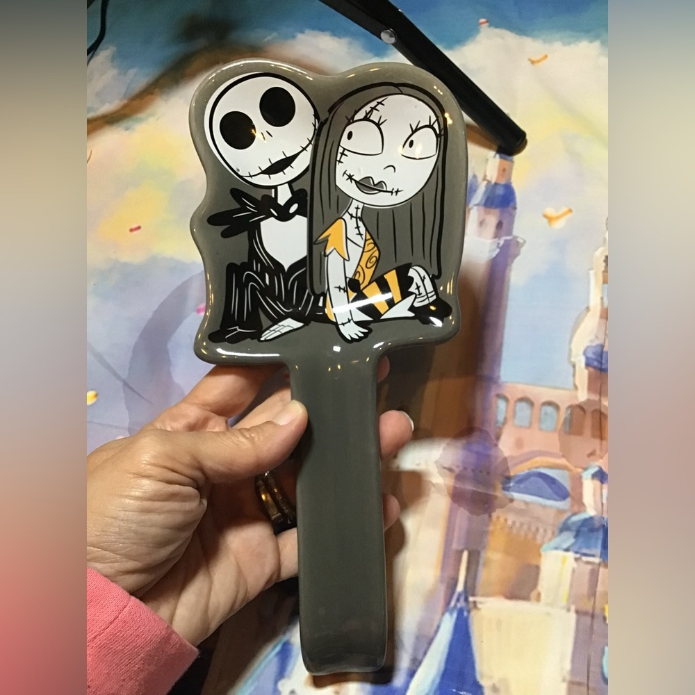 Disney nightmare before christmas Jack & sally spoon rest -new